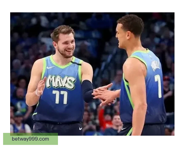 东契奇60分8连胜庆祝闭眼累瘫 湖人全队为他狂欢祝贺